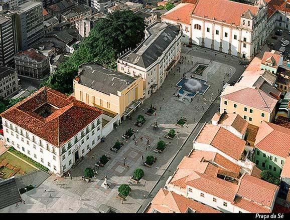 Flat Luxo Bem Localizado No Bairro Da Barra Salvadorアパートメント エクステリア 写真